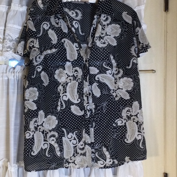 Pretty Paisley and Floral women’s Blouse - Picture 8 of 8